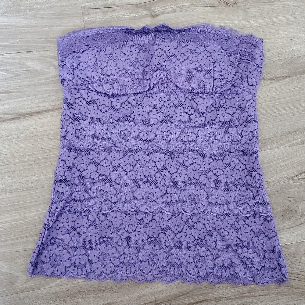 Urban Behavior Strapless Lace top